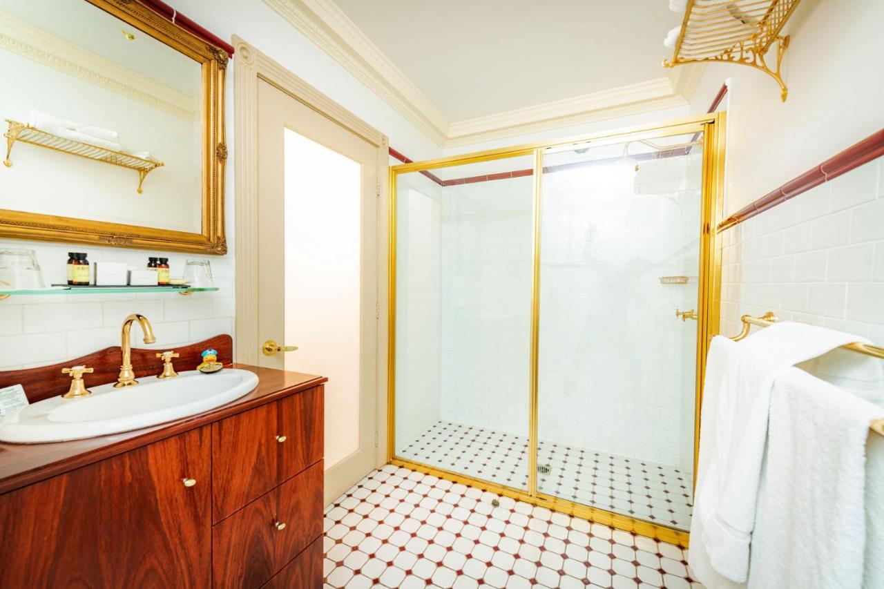 Cobb & Co Court Boutique Hotel Mudgee Buitenkant foto