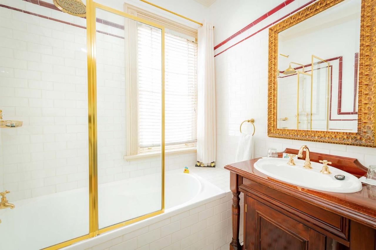Cobb & Co Court Boutique Hotel Mudgee Buitenkant foto