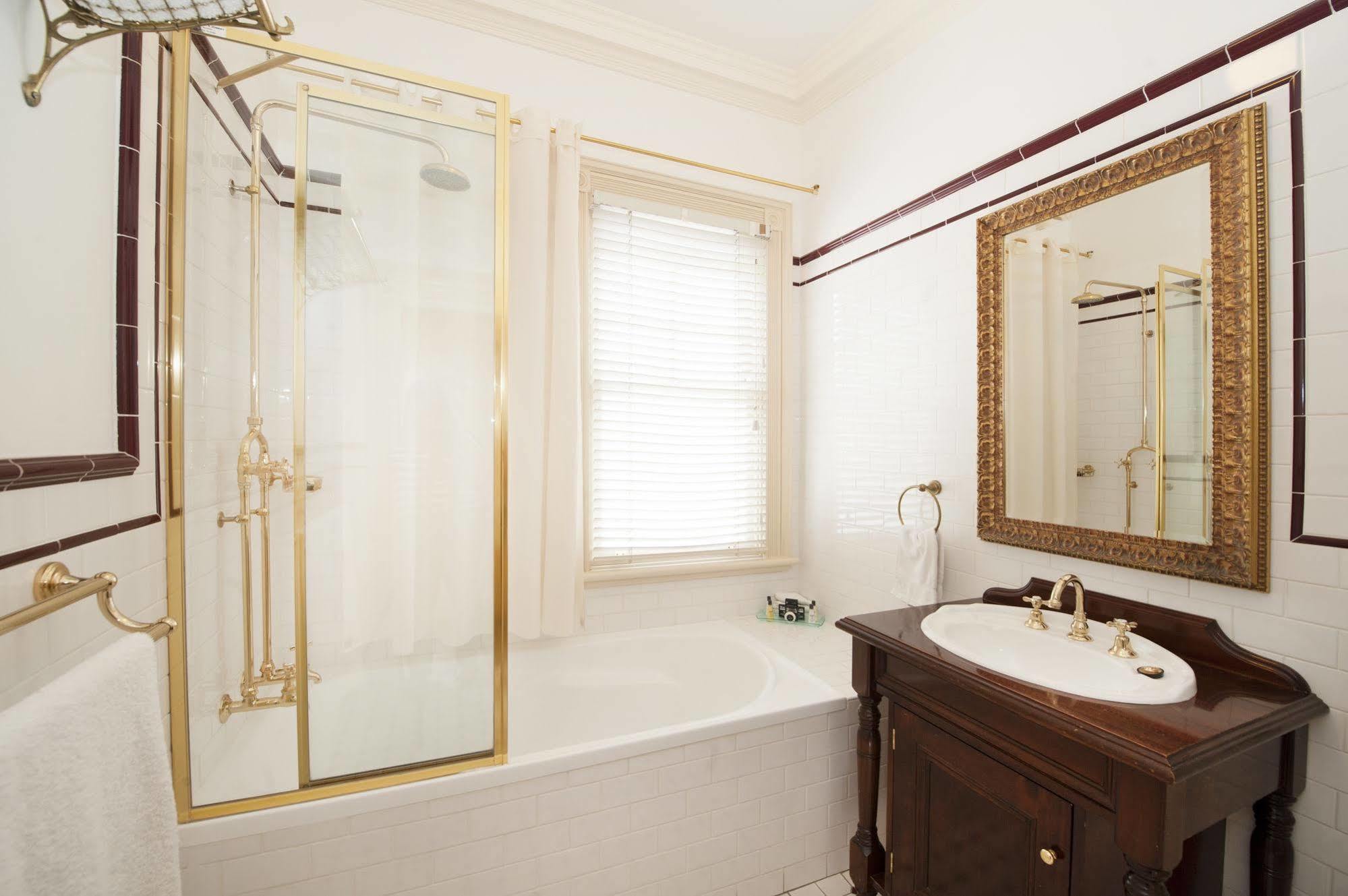 Cobb & Co Court Boutique Hotel Mudgee Buitenkant foto