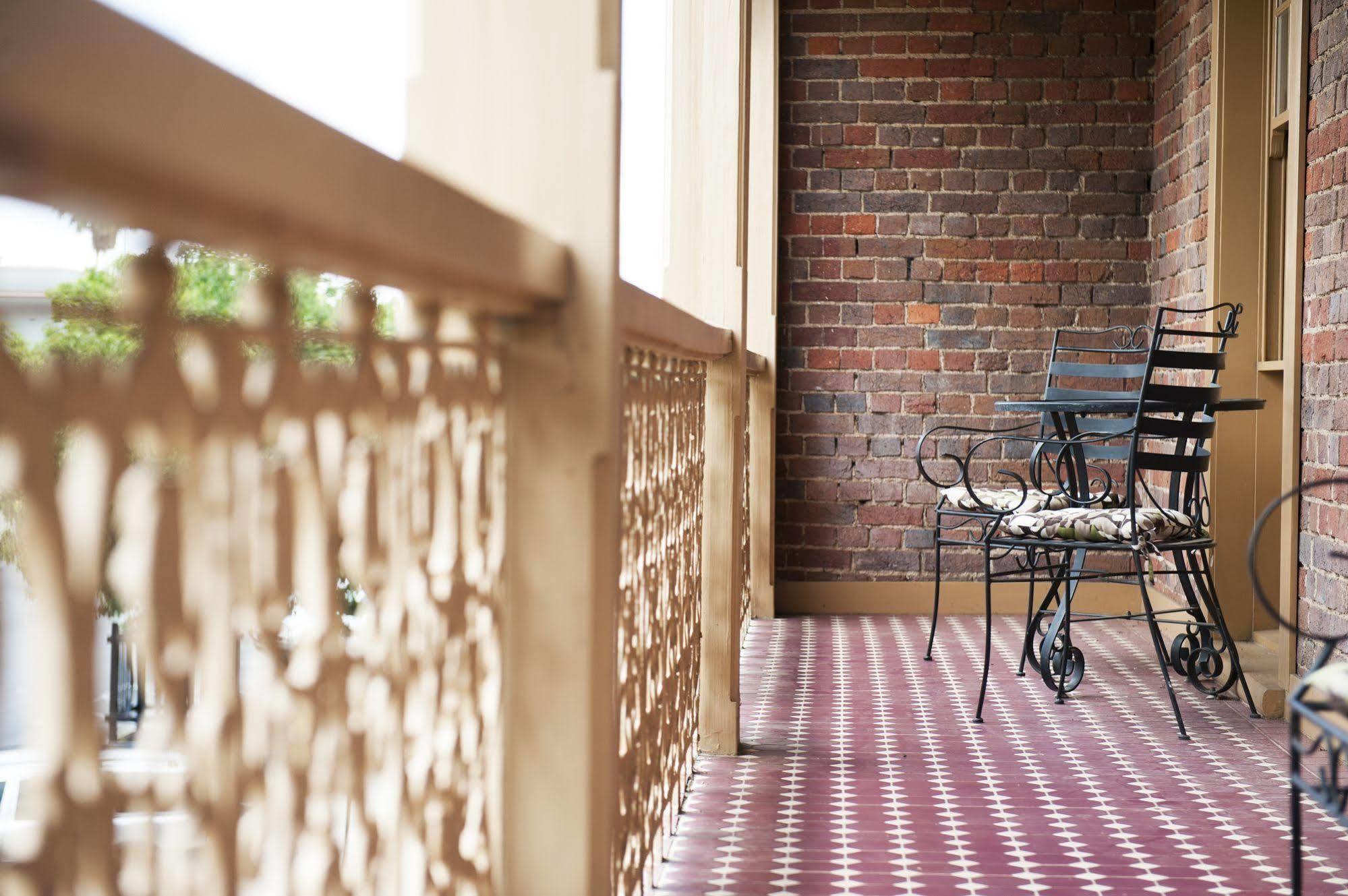Cobb & Co Court Boutique Hotel Mudgee Buitenkant foto