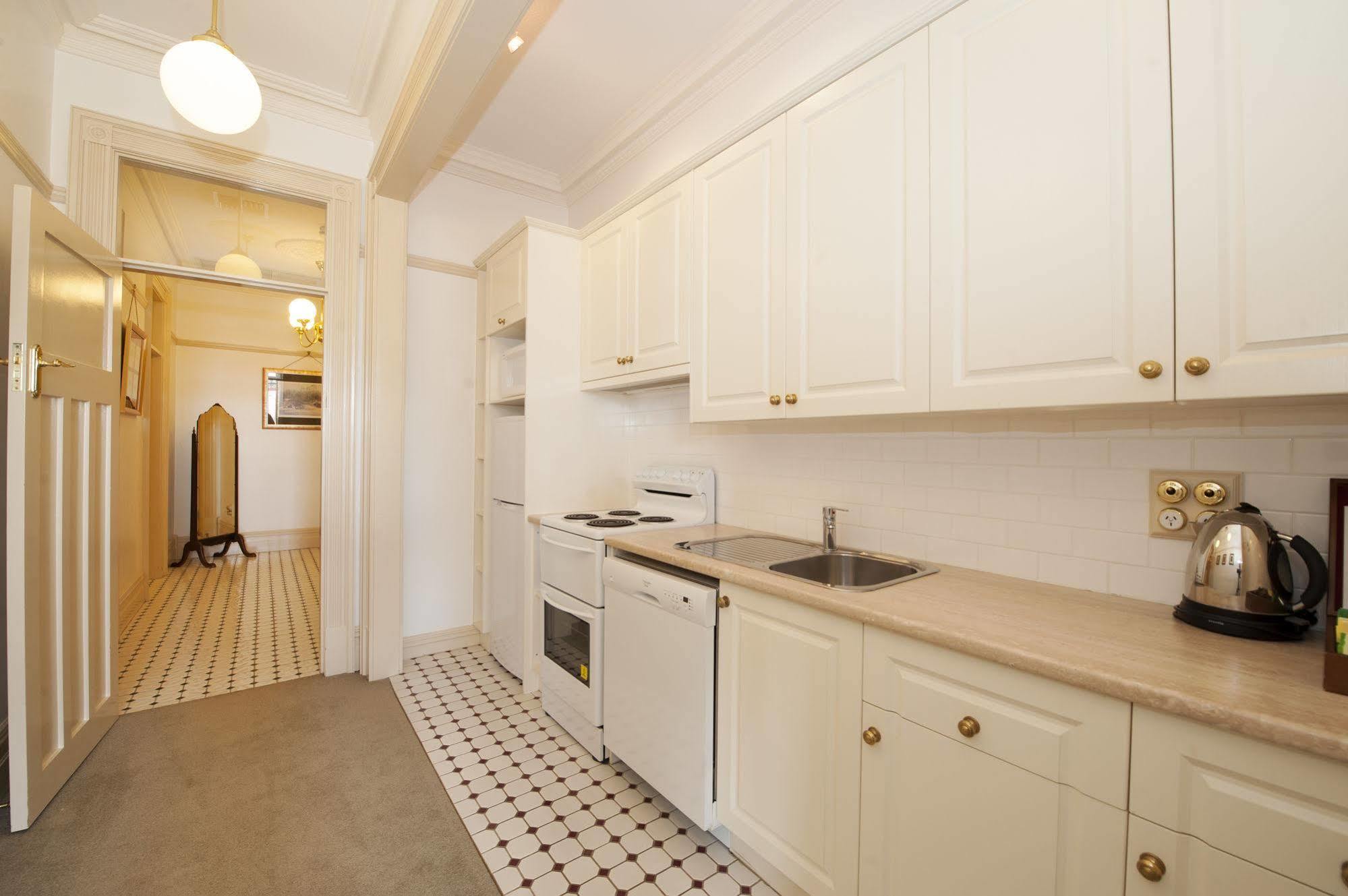 Cobb & Co Court Boutique Hotel Mudgee Buitenkant foto